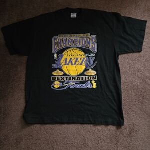 Los Angeles Lakers Black DAMAGE T-SHIRT